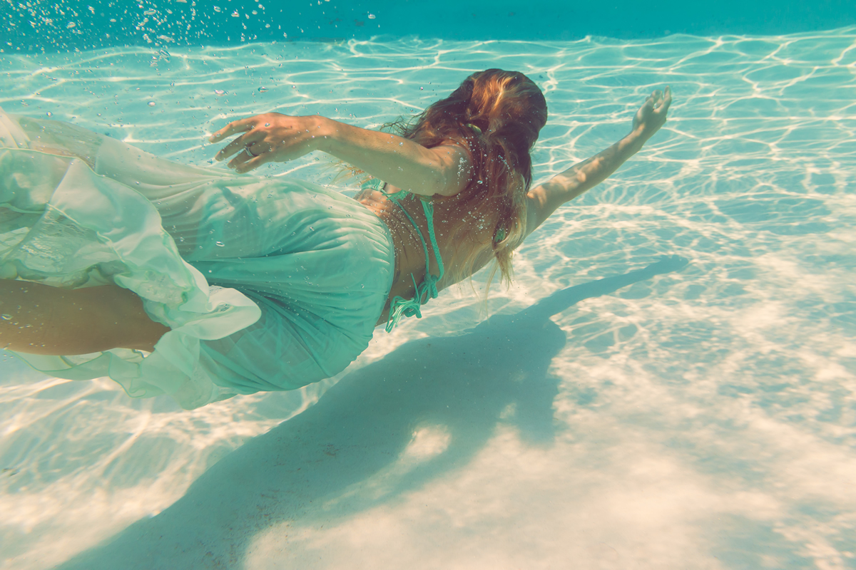 Underwater_Portrait_Photography_Buxton_NC_Wedding_Photographer_Water_Pool_Mermaids--160